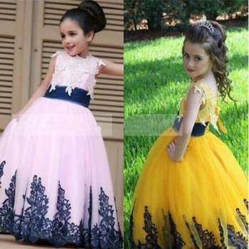 

Pin Princess Appliques Lace Ball Gown Flower Girl Dresses Cute O-neck Sleeveless Above Knee, Mini Communion Gown