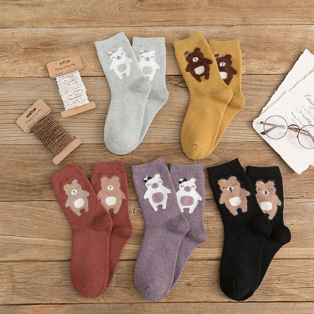 harajuku style Winter 5 Pairs Of Women Middle Tube Cotton Print Socks Cute Bear Style Ladies Warm Socks set of women's socks