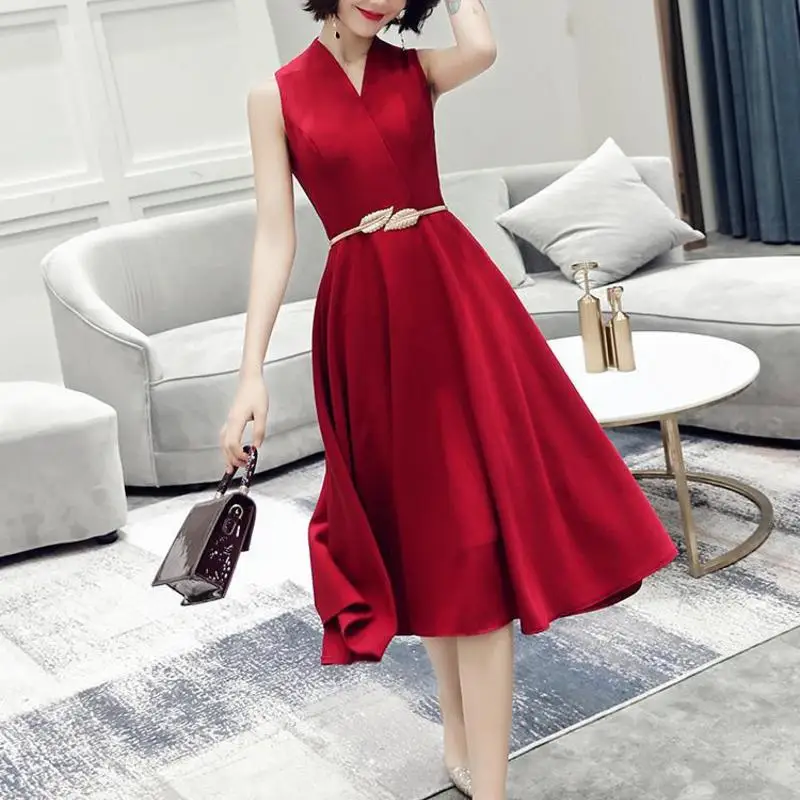 

the bride to get married in spring 2020 new red little man banquet small evening dress short simple and generous woman