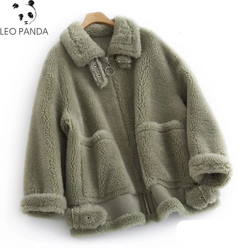 

New Autumn And Winter Women's version of the Solid color section of the sheep shearing coat 2019 female compound fur coat