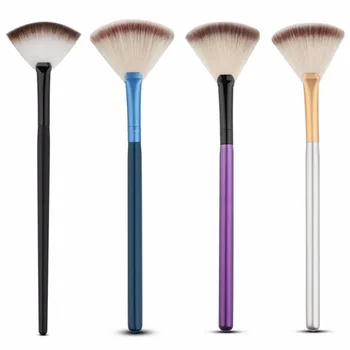 

1PC Fan Shaped Blusher Brush Wool Fiber Powder Foundation Highlighter Brush Makeup Concealer Brushes Beauty Cosmetic Tools