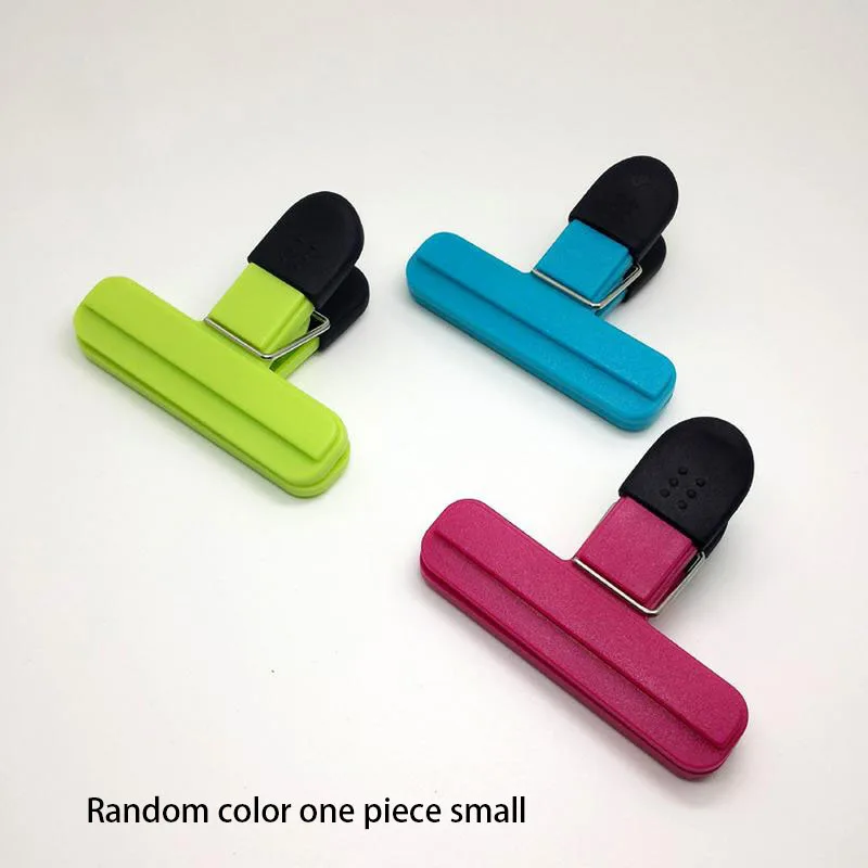 SmallRandomColor1PC Универсальный пластиковый мешок для запечатывания пищевых продуктов с зажимом, креативный, свежий, влагостойкий, закуска, уплотнительный зажим, открытка, папка, кухонные инструменты для зажима - Цвет: SmallRandomColor1PC