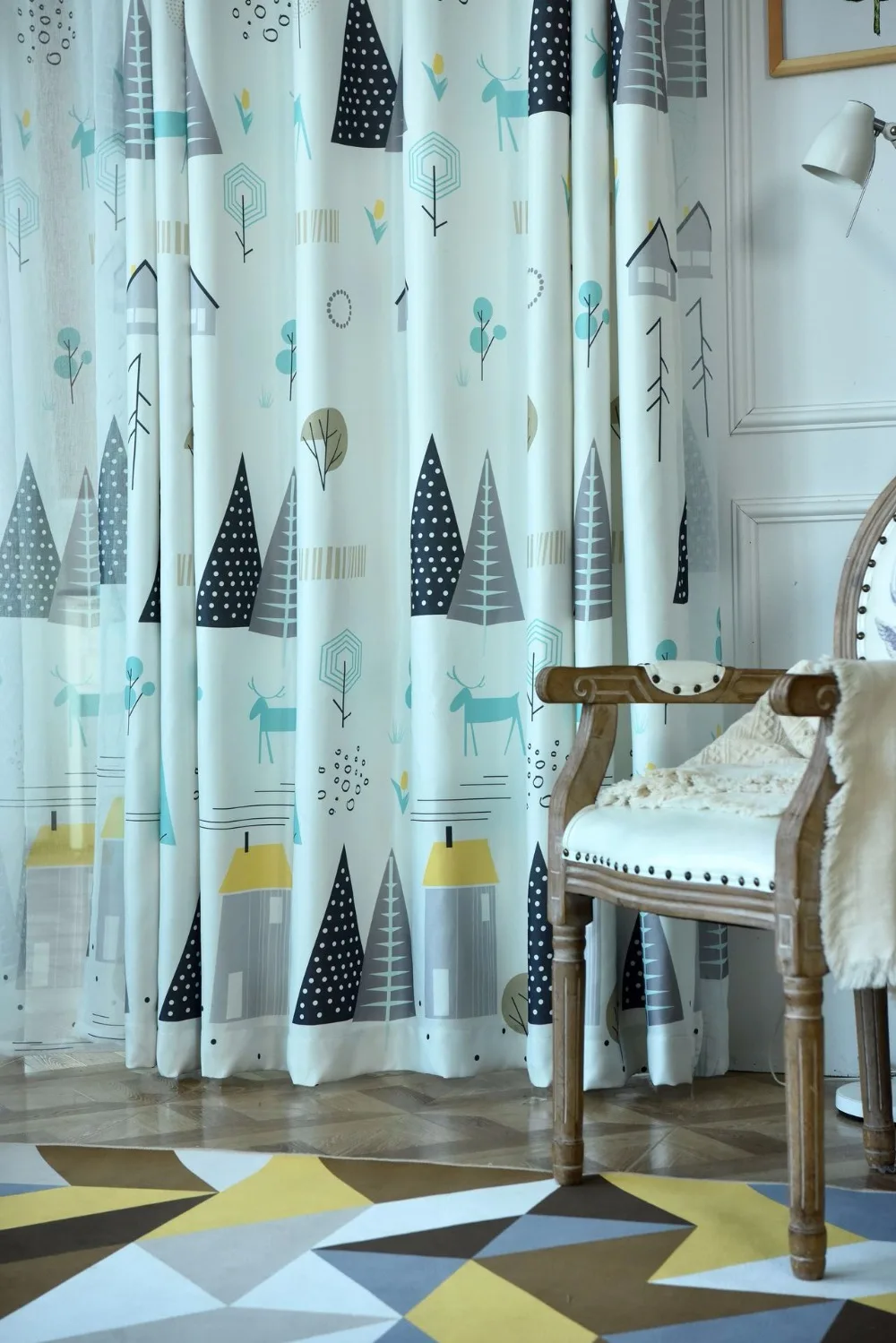 8358679282_1042572061