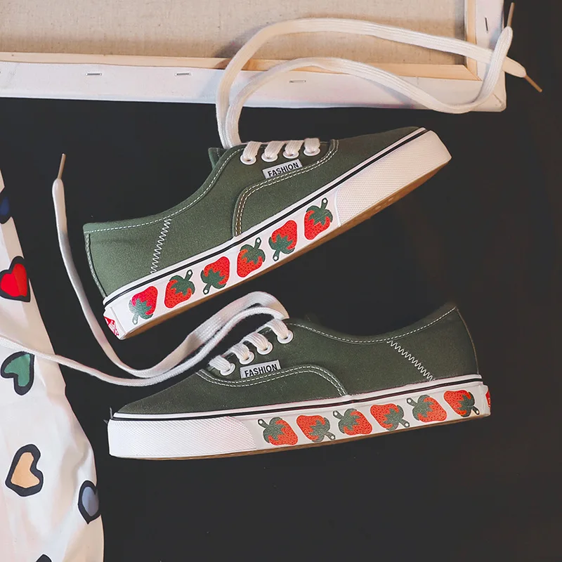 

2020 Spring and summer New Selling Women's student Printed Strawberry classic Casual Canvas Shoes Female Sneakers Tide J13-91
