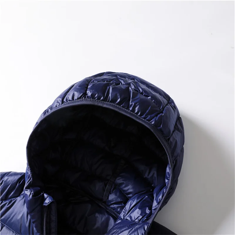 Men Down Jacket Autumn winter Ultra Lightweight Packable 90% Windproof Hooded Waterproof Down Coat Large Size Men Jackets