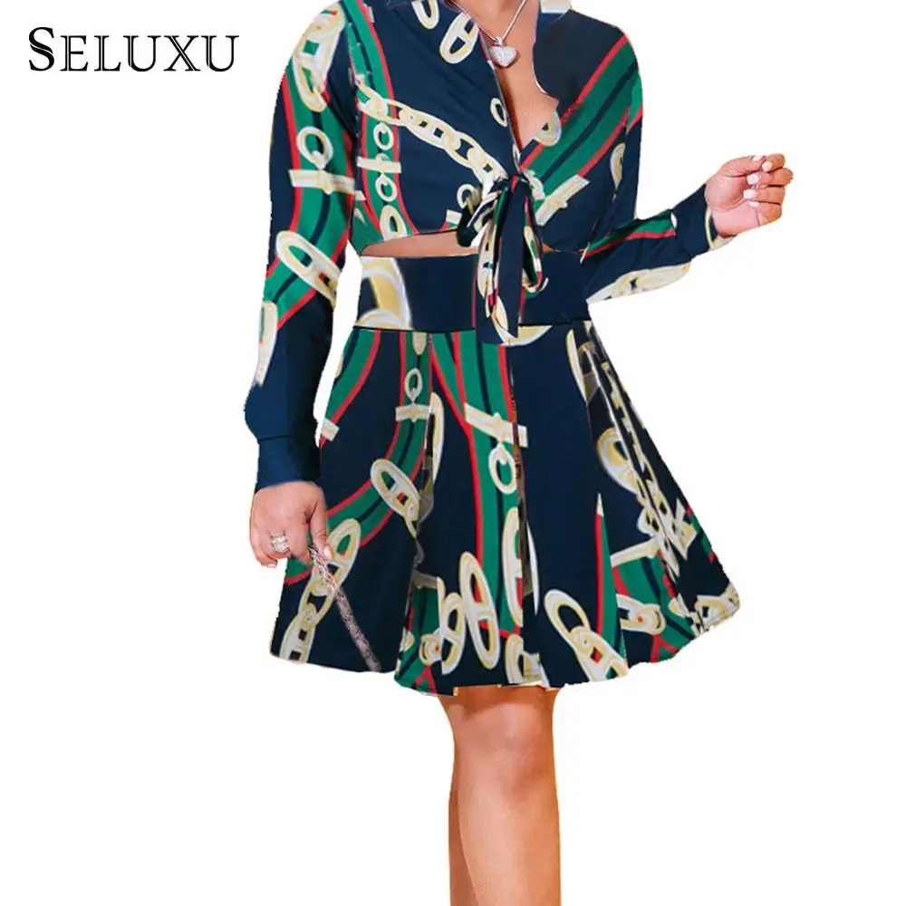 

Seluxu 2019 Autumn Women 2 Piece Set Women Suits Long Sleeve Tops All-around Pleated Skirt Chain Print Women 2 Piece Set