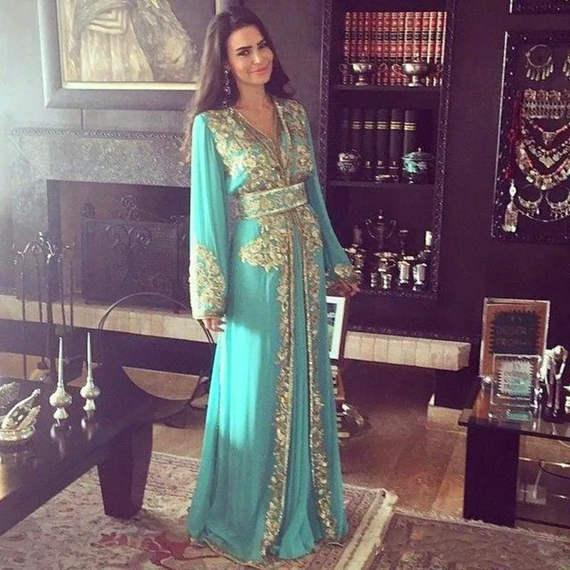 2018-arabic-dubai-evening-dresses-a-line-long-sleeves-gold-appliques-sequins-v-neck-prom-dress-kaftans-party-gowns-ba6945_副本