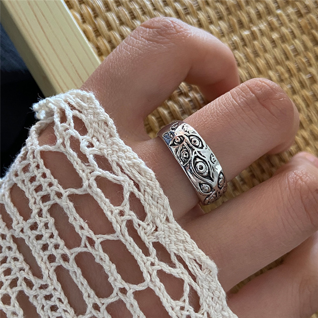 Gothic Heart Ring Set for Women Black Dice Vintage Hip-Hop Silver Plated Retro Rhinestone Charm Butterfly Finger Jewelry
