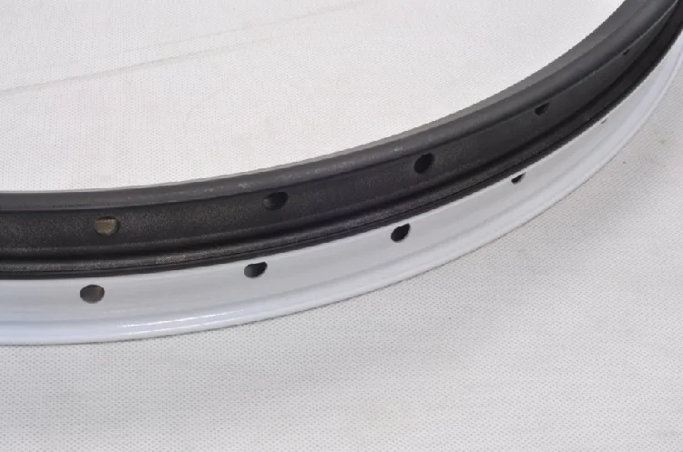 

Airwalk 26-Inch Aluminium Alloy 32 Hole Mountain Bike Aluminium Alloy Anode Paint Spraying Wheels