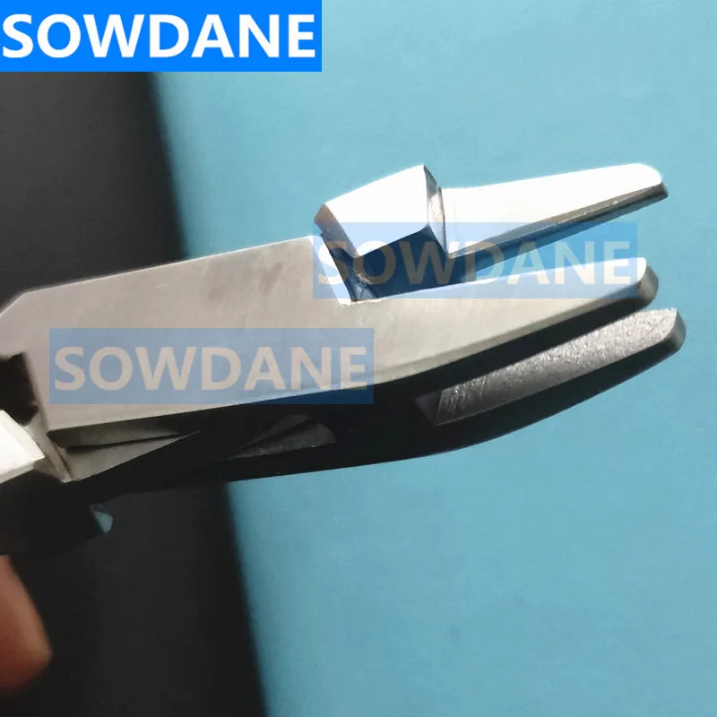 Kopen Tandheelkundige Orthodontische Drie Kaak Tang Drie Prong Tang Voor Vormgeven en Buigen Elke Soorten Ligatuur Voor Tandheelkunde Clinic Levert