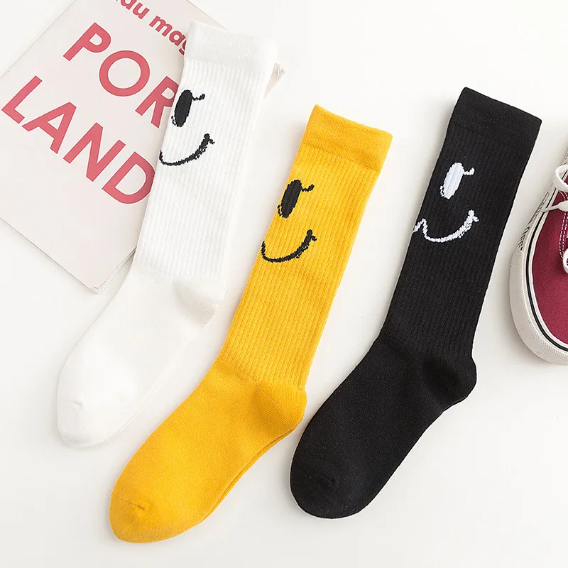 Носки со смайликом из мультфильма осенне-зимние женские хлопковые длинные носки до икры Корейские осенние зимние забавные уличные носки для колледжа ветра