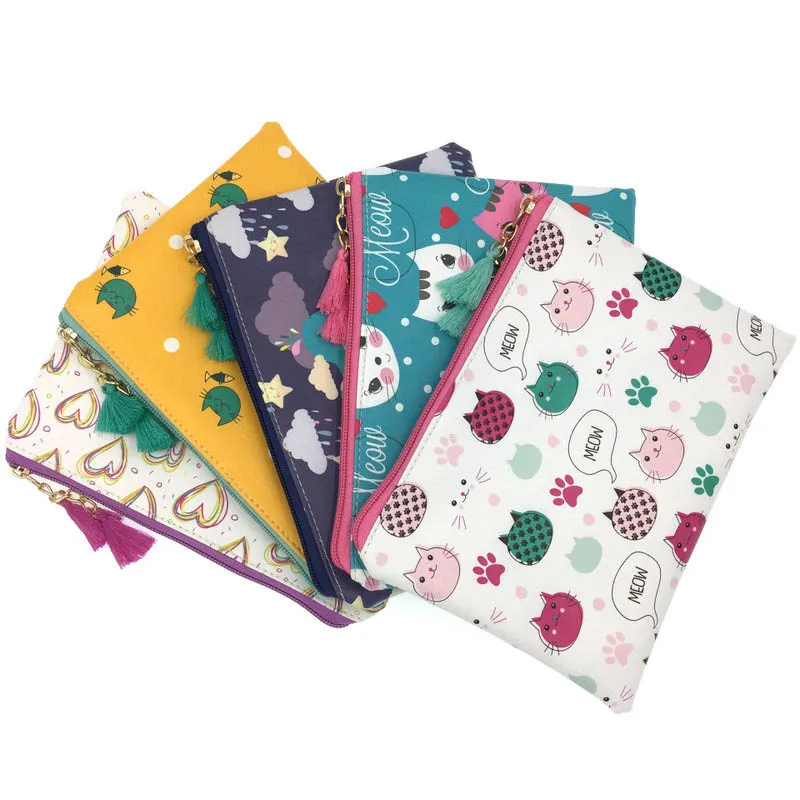 

KANDRA Cartoon Cosmetic Bag Cat Print Leather Women Cute Zipper Purse Summer Travel Pouch with Tassel Envelope Small Bag Purse