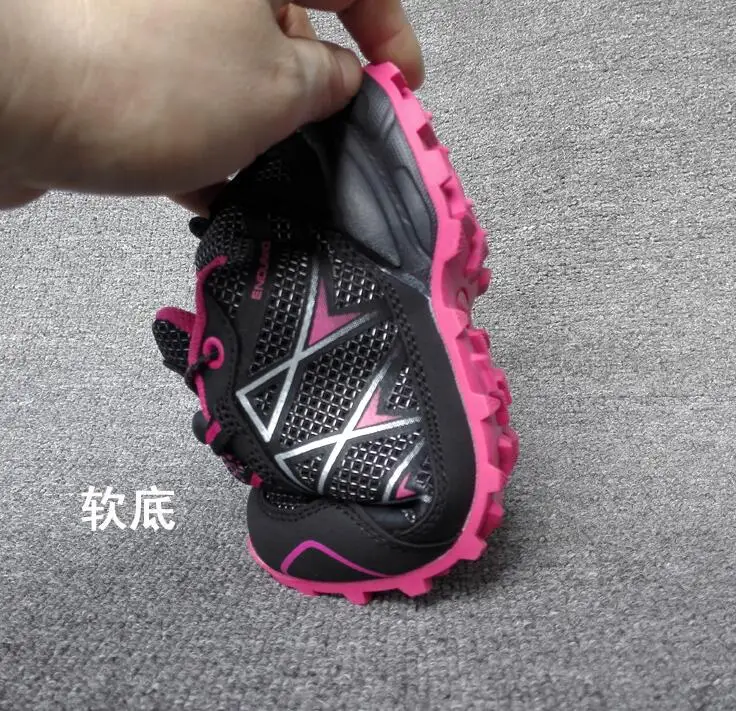 Exported to the United States outdoor waterproof boy shoes leather children's shoes resistant to kicking mountaineering shoes