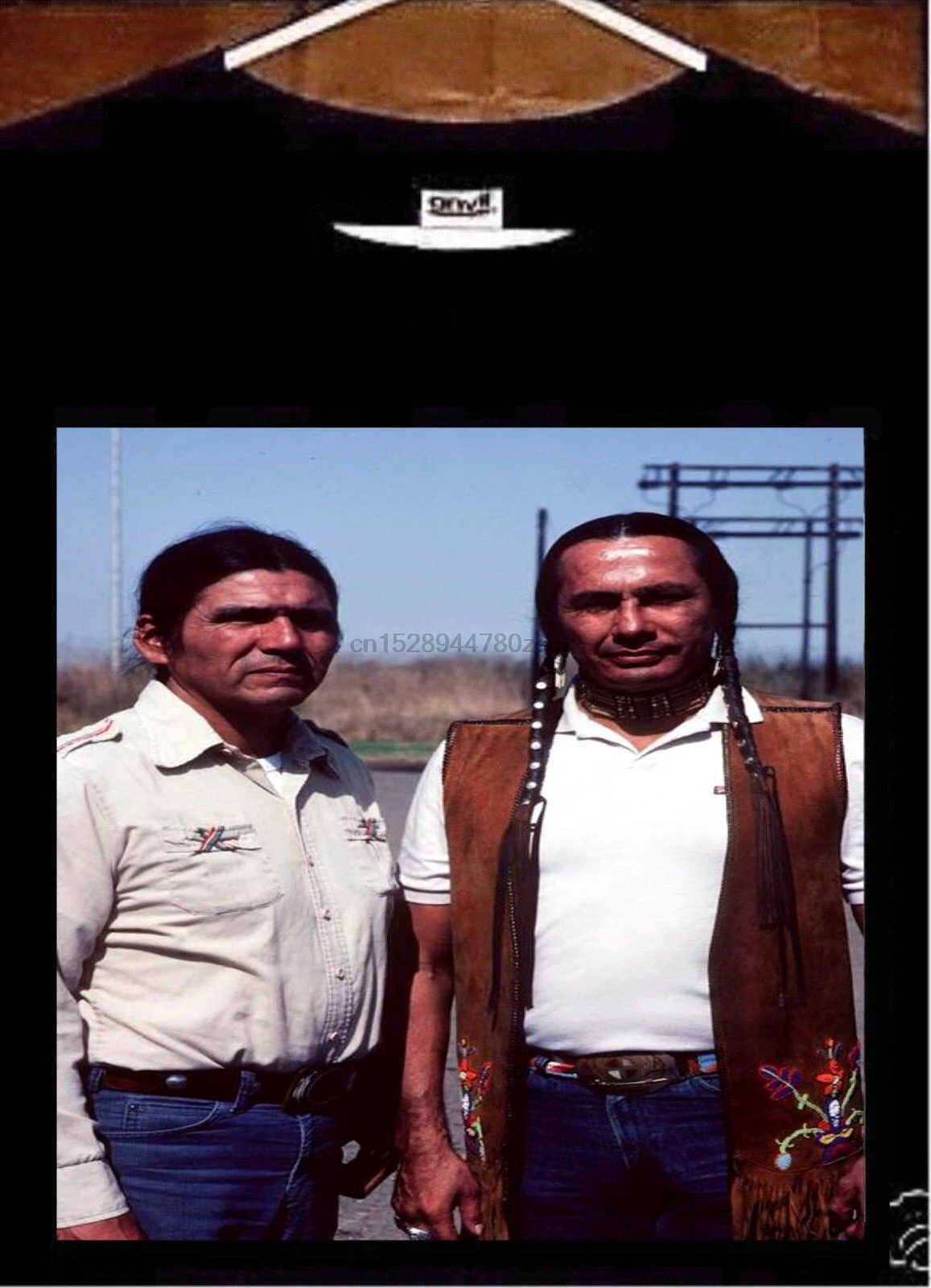 Американский индийский движение футболка AIM Dennis Banks Рассел значит |