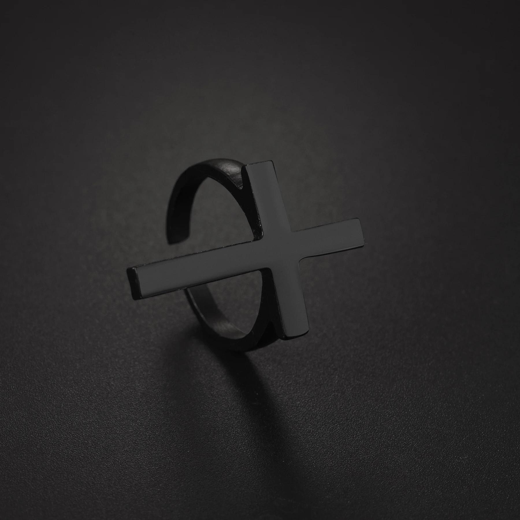 Men Vintage Goth Black Cross Open Rings Unisex Party Jewelry Boy Fashion Gothic Metal Color Finger Ring Anillo finger ring