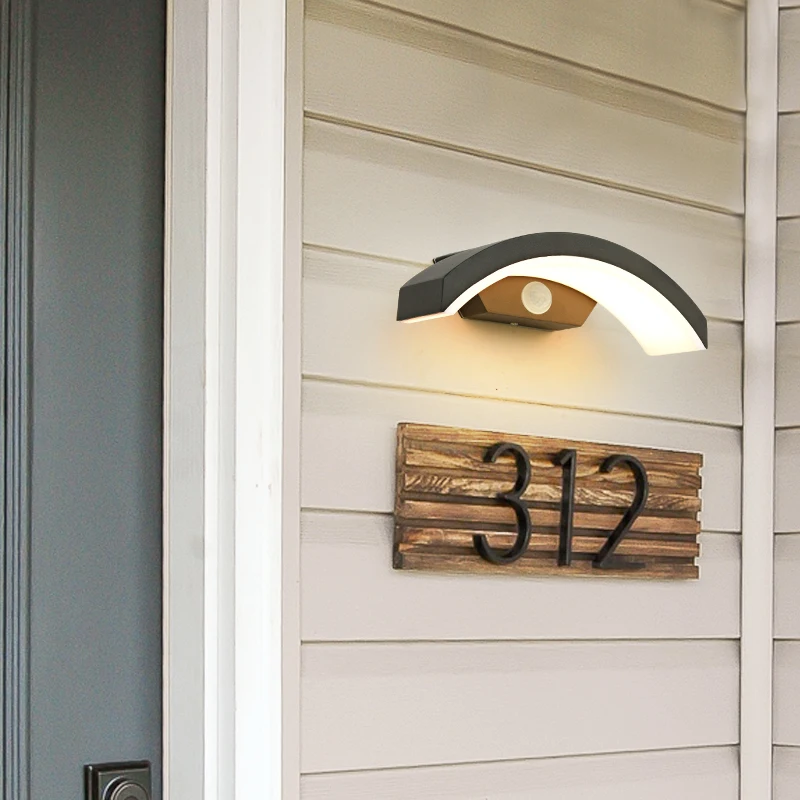 (WECUS) Outdoor garden garden light, home human body induction waterproof bracket light , LED aisle stair wall lamp