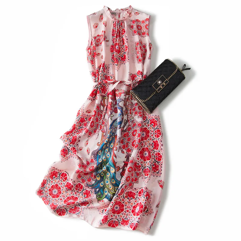 

New peacock mulberry silk pink printing machine carefully in the female black fungus get long silk dress