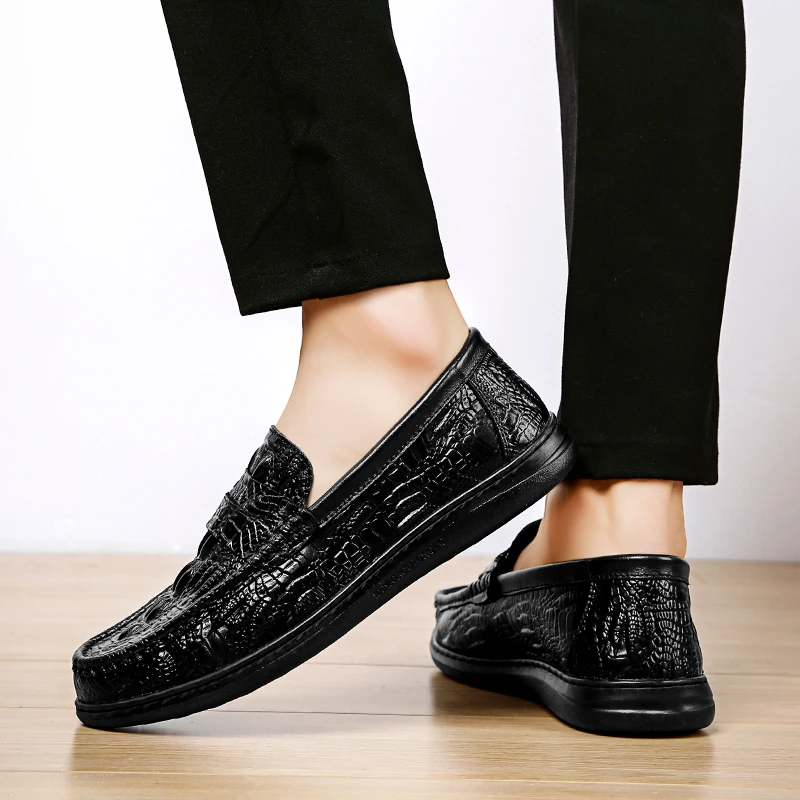 

2020 autumn new men's beanie shoes leather formal men's shoes cowhide shoes men's large size casual leather shoes