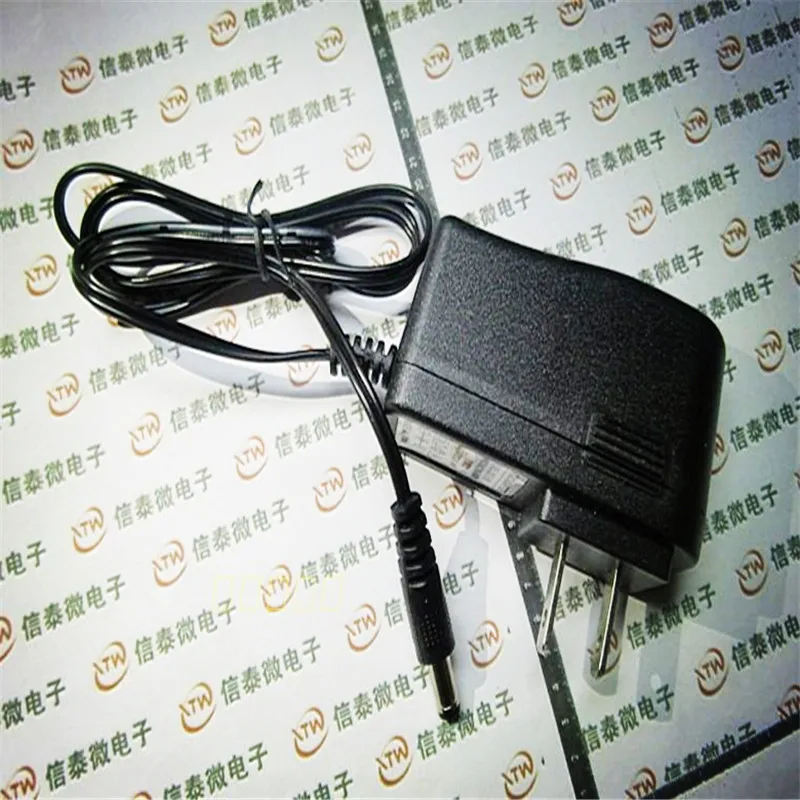 

AC 100V-240V Converter Adapter DC 5V 1A Power Supply DC 5.5mm x 2.1mm Free Shipping