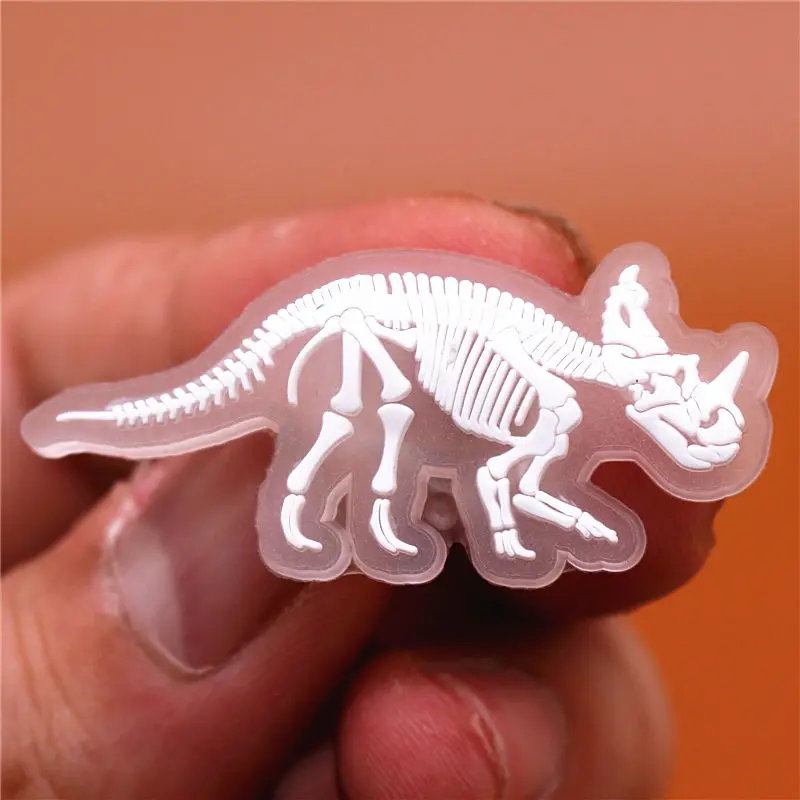 Shoe Charms Shoe Decorations 1pcs Luminous Shoe Charms Fluorescent White Dinosaur Skeleton PVC Shoe Buckle Decoration Upper Clips Fit Party Kids Gifts U286
