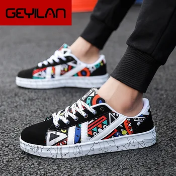 

2019 new classic large size men's shoes youth spring and summer graffiti men's shoes casual college wind wild canvas shoes 47