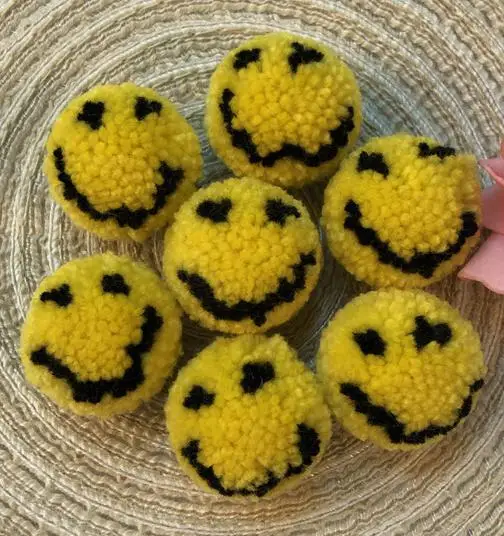 10 шт. 3 см Diy шарик-помпон смайлик помпон для кольца брелок шапки серьги пушистый помпон Diy аксессуары материалы для рукоделия - Цвет: 16 dark yellow