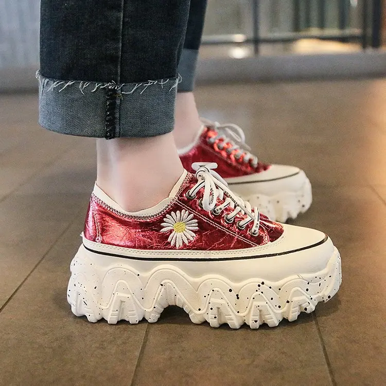 

Korean-style Burst Patent Leather Mixed Colors Lettered Lace-up Thick Bottomed Platform Comfortable Casual Dad Shoes plus Velvet