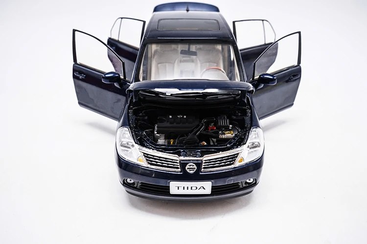 1:18 Высокая тщательная NISSAN TIIDA Седан сплав модель автомобиля статические металлические модельные автомобили с оригинальной коробкой