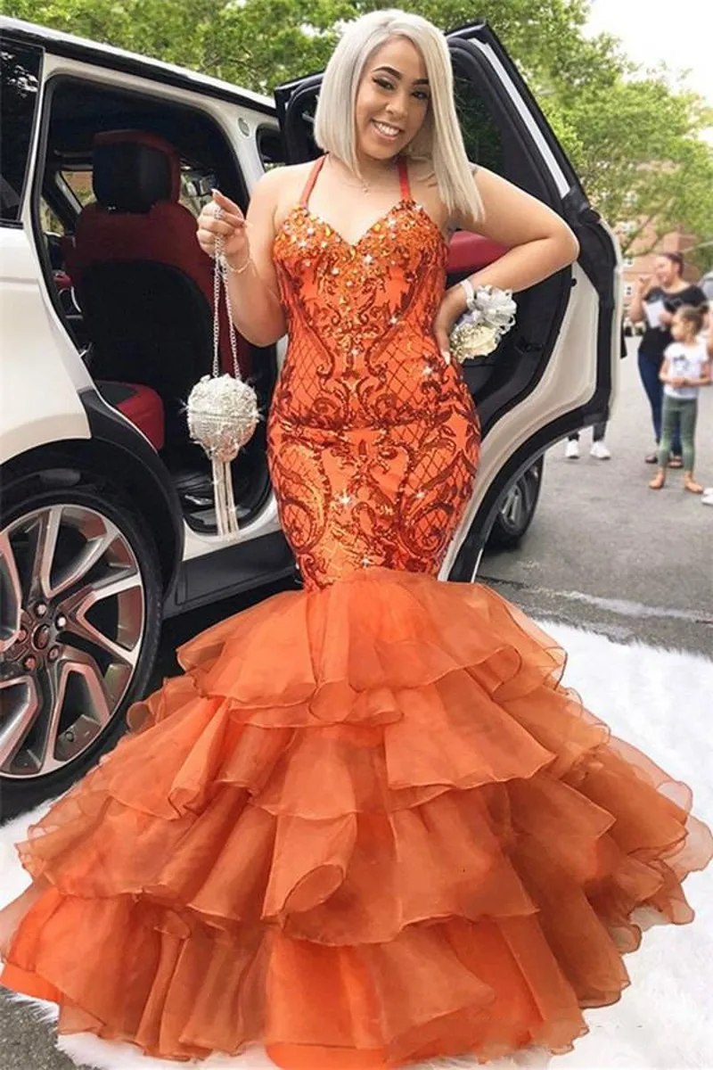 

Sexy Orange Mermaid Prom Dresses 2020 Spaghetti Lace Applique Crystal Tiered Skirt Evening Dress Sweep Train Formal Party Gowns