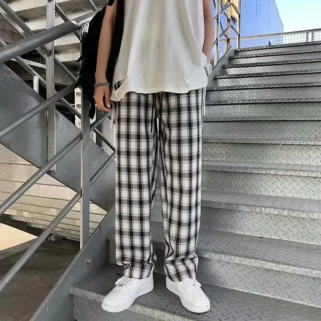 Discover 71+ black and white checkerboard pants in.eteachers