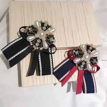 

Retro Baroque Flower Brooches Rhinestones British Style Multi-layer Women Girls Bow Tie Brooch Collar Necktie Jewelry Collar Pin