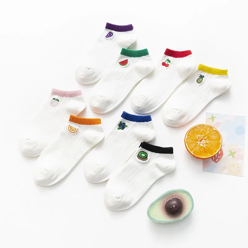 

2020 spring and summer new women socks Japanese cotton embroidery cartoon fruit ladies boat socks college style fashion socks