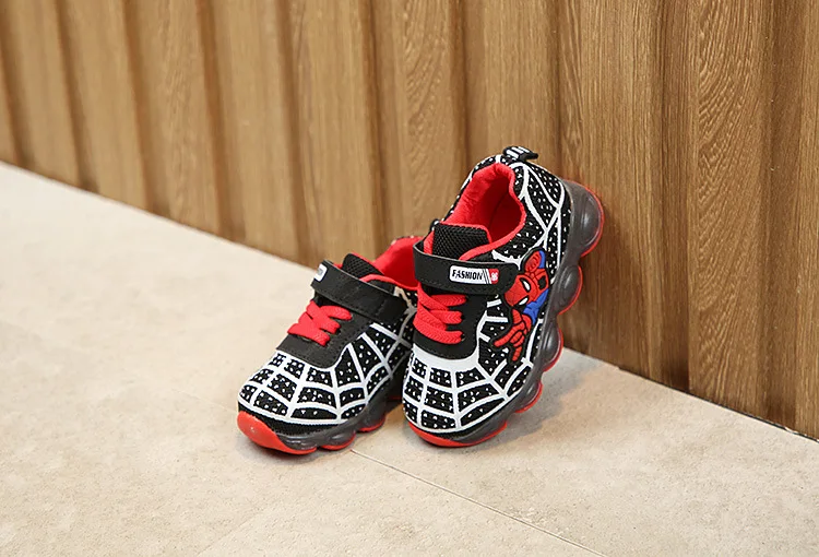 Led luminous Spiderman Kids Shoes For Boys Girls Sneakers Luminous Children Sneaker Toddler Baby Boys Shoes Children Shoes