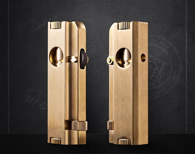 

CNC Handmade Retro Brass oil lighter pipe kerosene lighter；Creative Men's Smoking gift