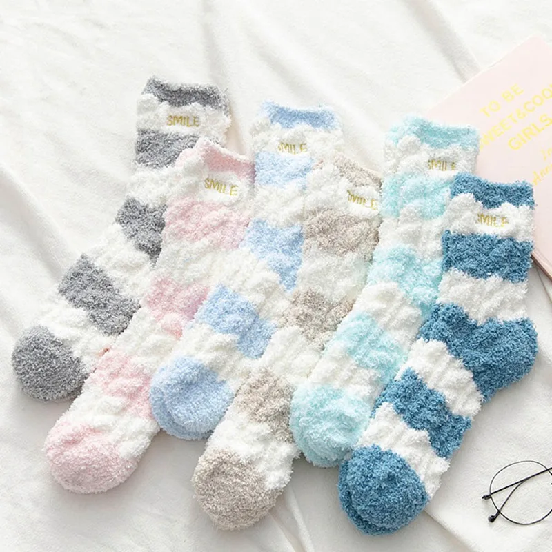 Карамельные теплые милые зимние повседневные женские носки с сердечками пушистые теплые махровые носки короткие милые хлопковые носки для женщин