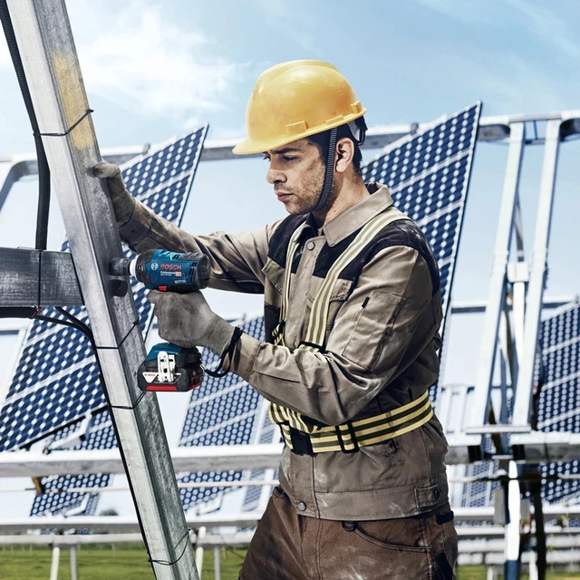 전문가급 성능을 위한 보쉬 GDS18V-400 임팩트 렌치