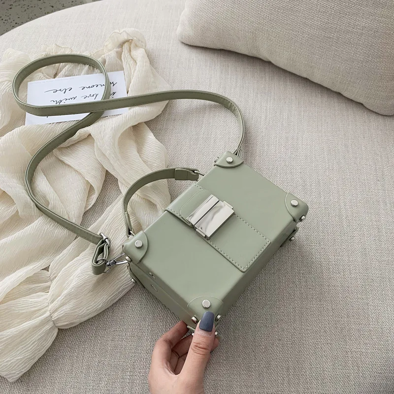 JIULIN Foreign gas woman new Korean version 100 shoulder slant handbag fashion Leisure lexury rivets leisure box bag - Цвет: Синий