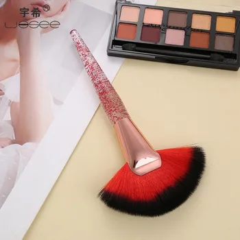 

Large fan-shaped makeup brush, umbrella-shaped paint brush, small waist, pointed tail, transparent plastic handle