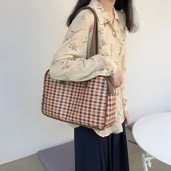 

Homemade Autumn and Winter New Lattice Art Style Commuter Official Document Shoulder Bag 2020 New Large Capacity Travel Bags