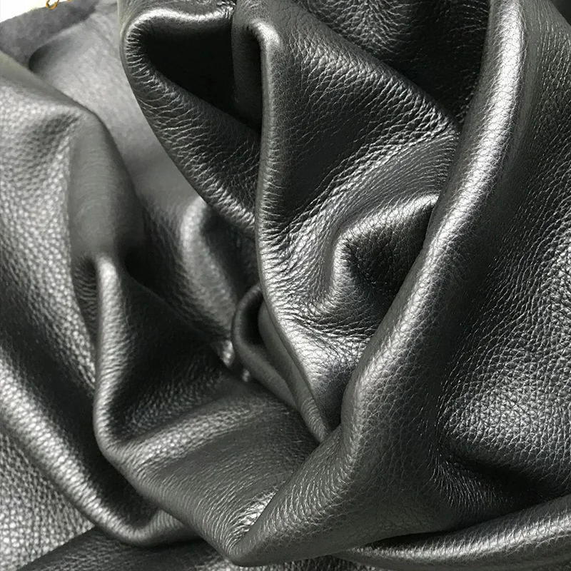 

Black natural wrestling soft leather soft lychee yellow cowhideleather full grain wrinkles 1.4-1.6mm thick can be customized