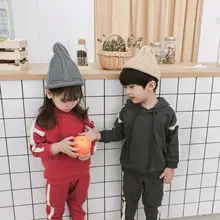 Осень ; модные повседневные спортивные костюмы для мальчиков и девочек; Детские хлопковые толстовки в стиле пэчворк+ брюки; комплекты из 2 предметов; детские спортивные костюмы