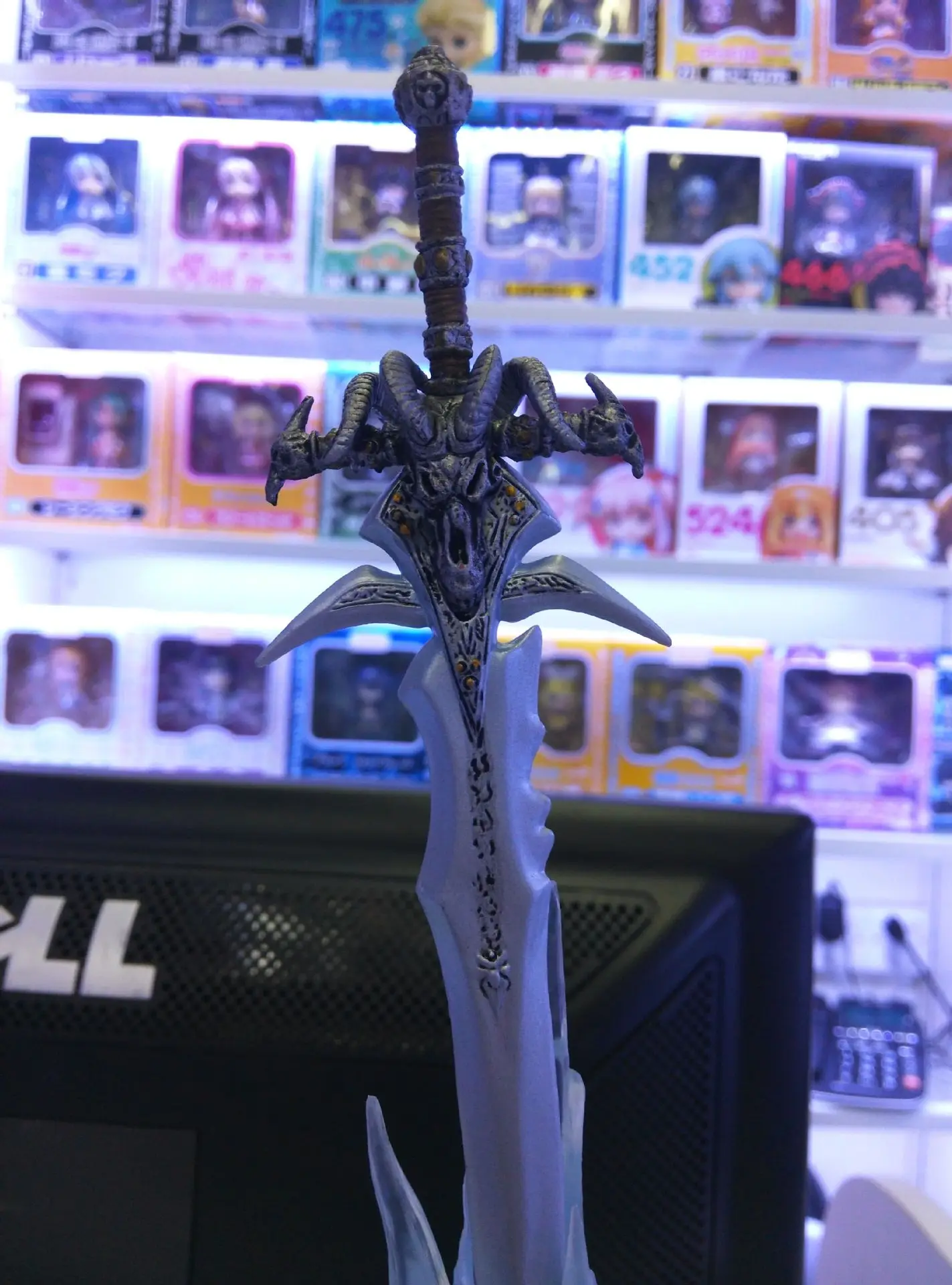 [Забавная] Игра WOW Lich королевский меч Frostmourne фигурка светодиодный светильник Статуя Коллекционная модель ПВХ игрушка детский подарок