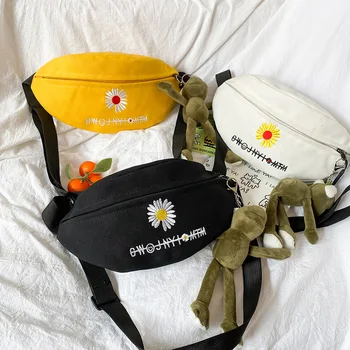 

2020 New Women's Belt Bag,Sun Flower Leisure Bag,with Cartoon Pendant,with Earphone Hole,Tricolor,Diagonal Bag,Coin Purse