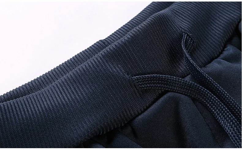 7654730393_208498723