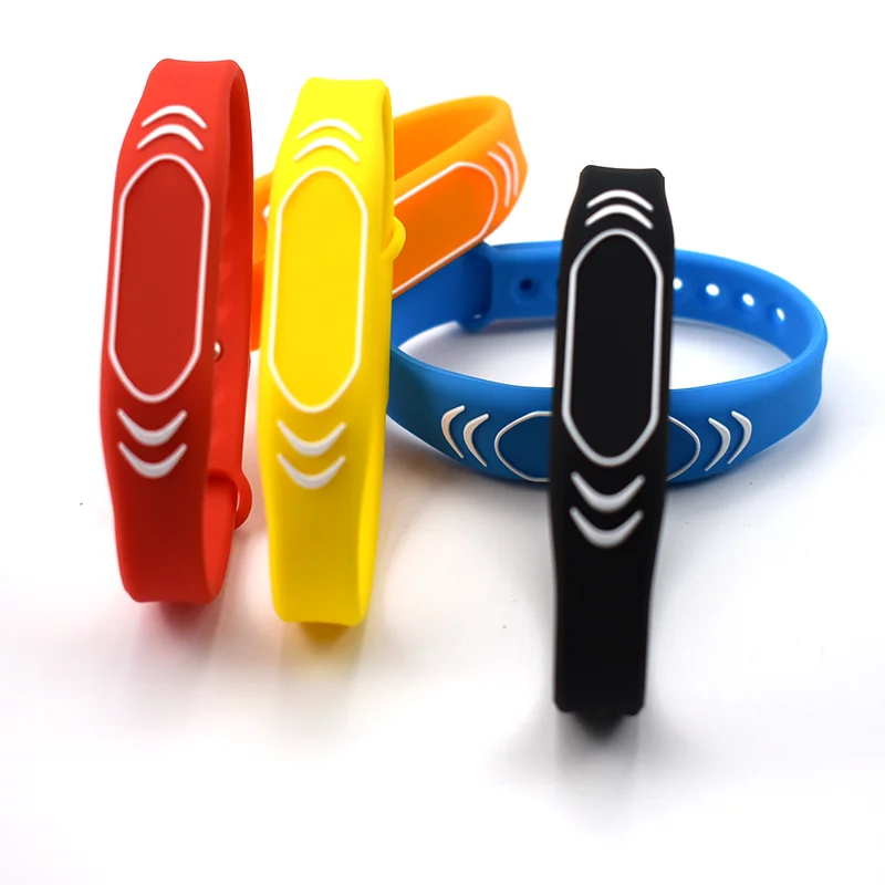 

2Pcs 13.56MHZ ISO14443A MIFARE Classic 1K Adjustable NFC Wristband RFID Bracelet ID Card Silicone Band Door Access Control Card