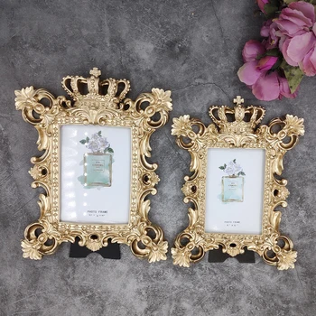 

2020 new light luxury European European crown photo frame creative golden resin photo frame 6/7 inch Nordic style photo frame