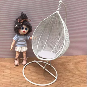 

1:12 Dollhouse Wrought Iron Swing Hanging Basket Rocking Chair Dollhouse Miniature Simulation Dollhouse Garden Accessories Model