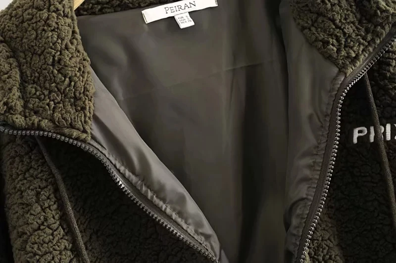 Женская флисовая куртка с капюшоном на молнии