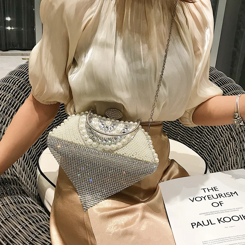 

Summer Women's bag New 2019 Fashion Dinner bag Personality Innovation Pearl single shoulder oblique Cross texture chain package