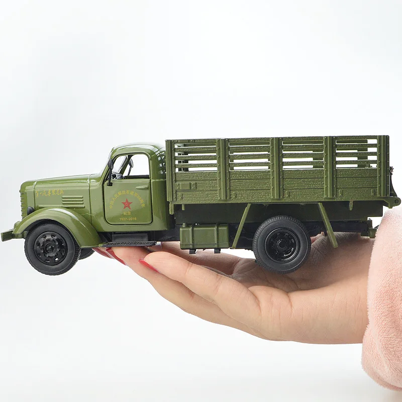 

Toy 1: 32 Jiefang Transportation Goods Model Car Model Alloy Military Small Army Green Kids Non-